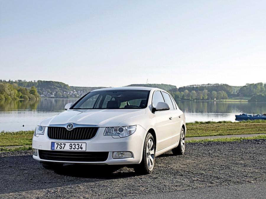  Skoda Superb GreenLine 2008 года  (фото 8 из 30)